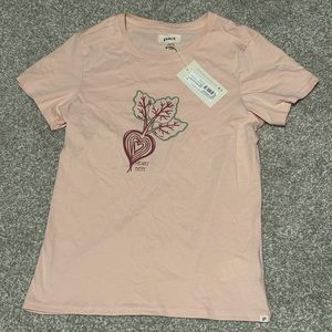 NWOT Pact women’s Heart Beet t-shirt size S, 100% organic cotton flattering tee!